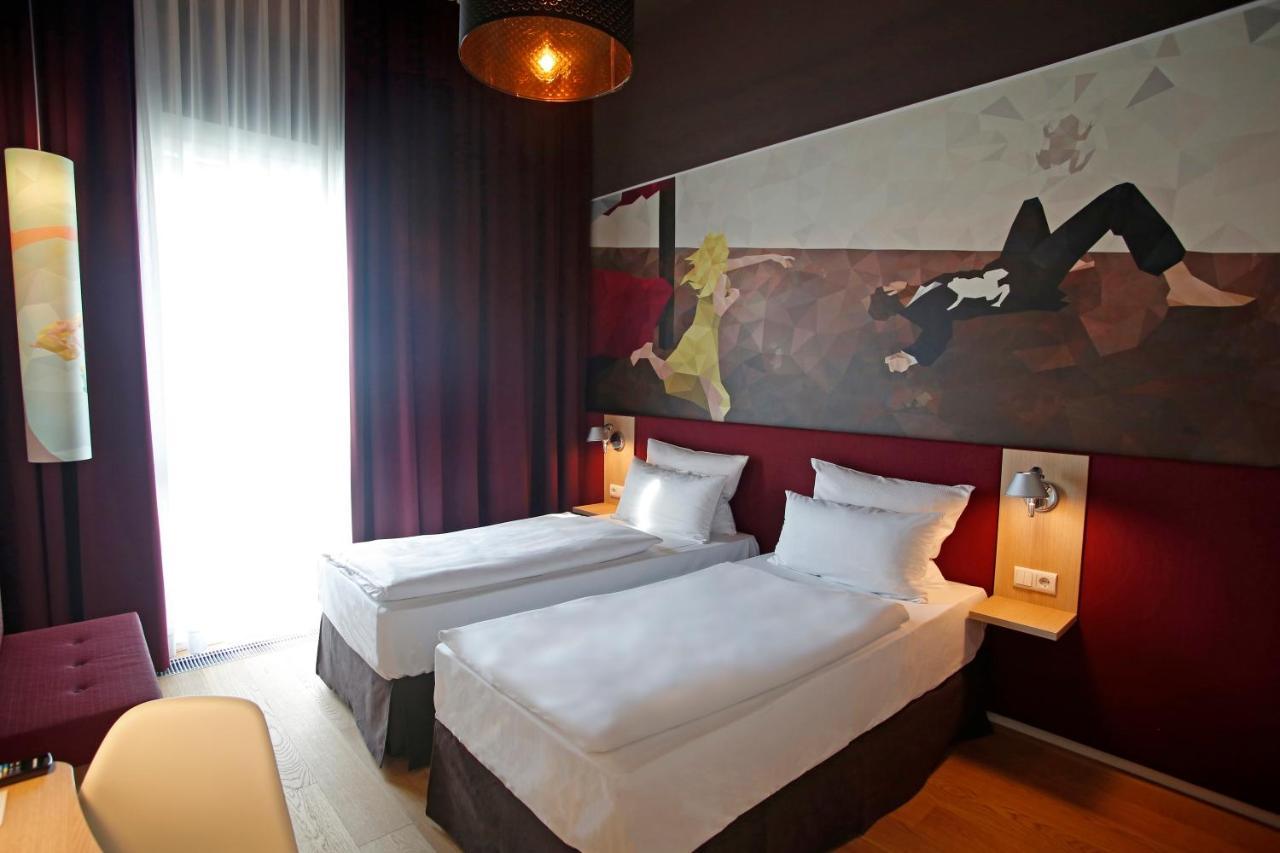 Hotel Grimm'S Berlin Potsdam à Teltow Extérieur photo